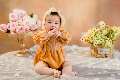 昆明宝宝吐舌头怎么回事